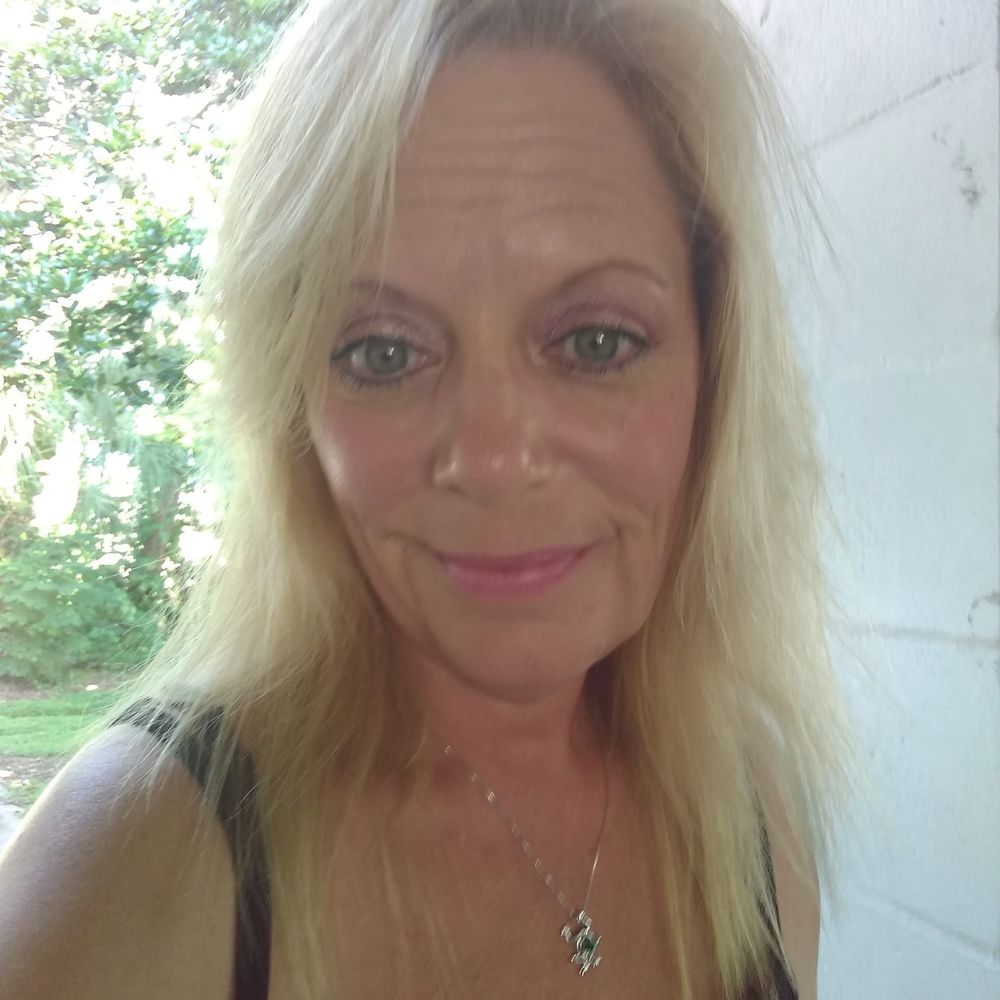 Meet your Posher, Becka